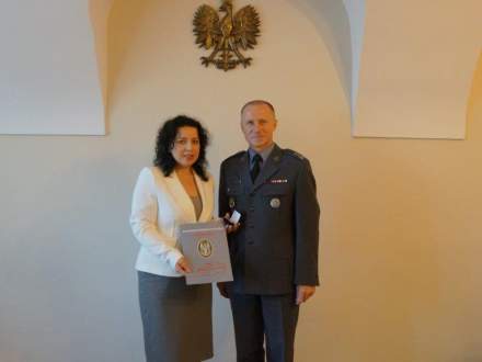 Burmistrz odbiera odznakę